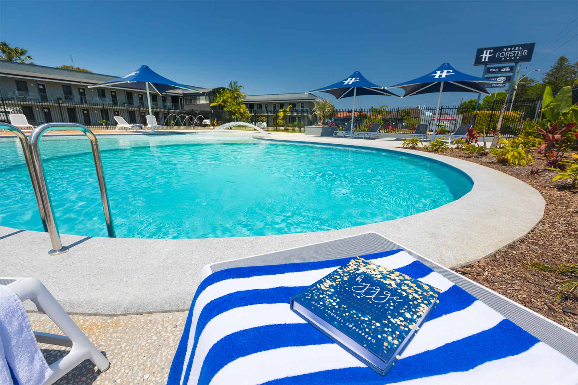 4. Hotel Forster Pool, sunlounger