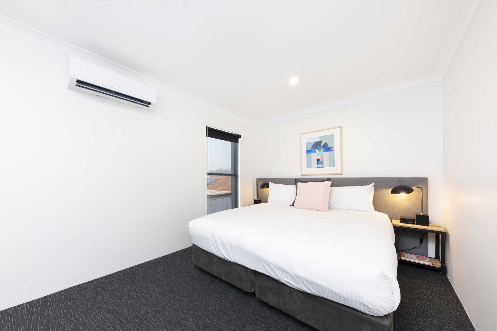 28. 2 Bedroom Apartment Bedroom with King bed