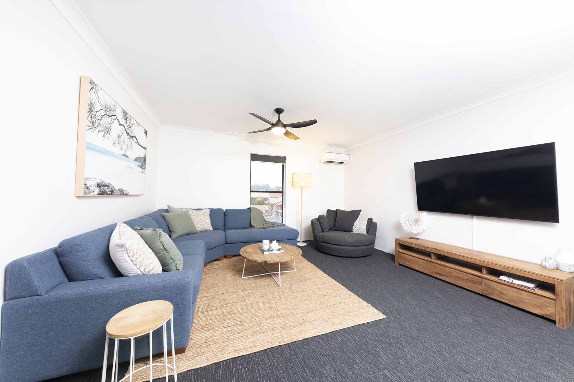 23. 2 Bedroom Apartment Lounge